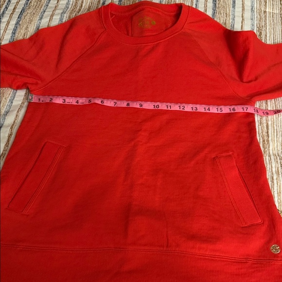 Lilly Pulitzer LUXLETIC BEACH COMBER CREW NECK WITH POCKETS - Picture 10 of 11